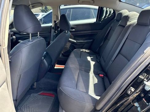 Used 2022 Nissan Altima 2.5 S FWD image 7