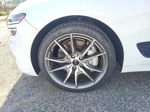 Used 2025 Genesis G70 2.5T RWD image 4