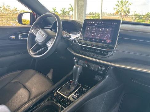 Certified 2023 Jeep Compass Limited image 11