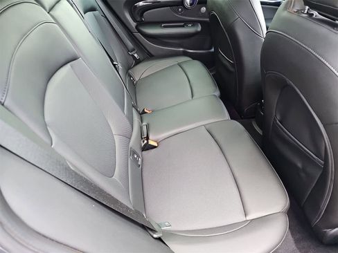 Used 2019 MINI Cooper Clubman S w/ Premium Package image 19