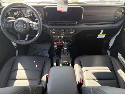 New 2026 Jeep Wrangler Unlimited Rubicon image 15