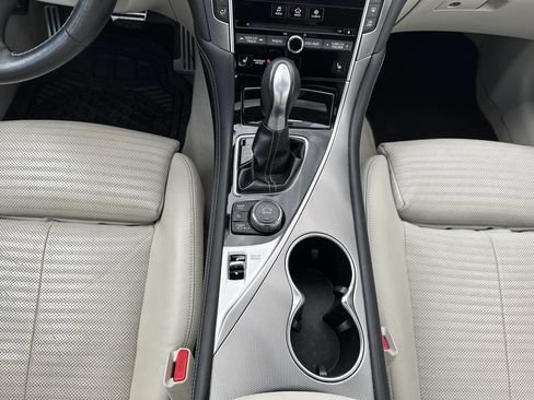 Used 2016 INFINITI Q50 Red Sport 400 AWD/4WD image 19