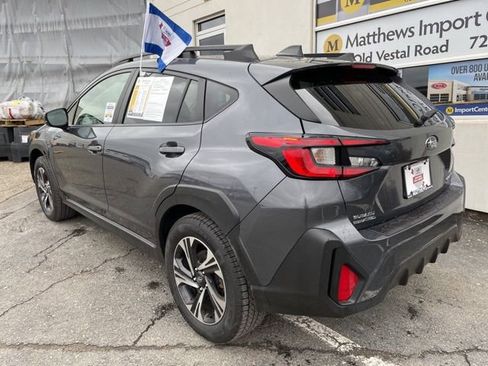Used 2024 Subaru Crosstrek 2.0i Premium image 3