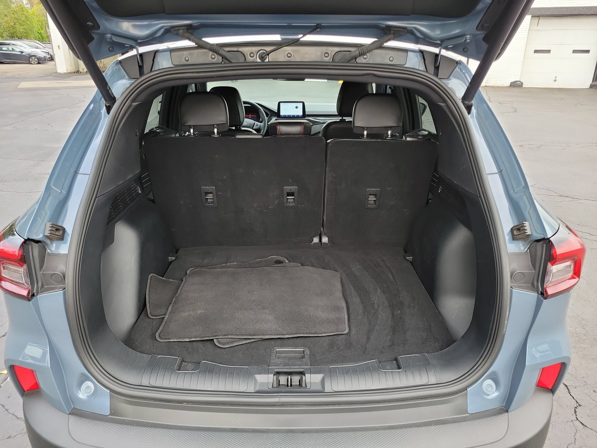 Used 2025 Ford Escape ST-Line Select AWD/4WD image 28