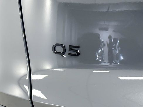 Used 2025 Audi Q5 Premium Plus AWD/4WD image 27