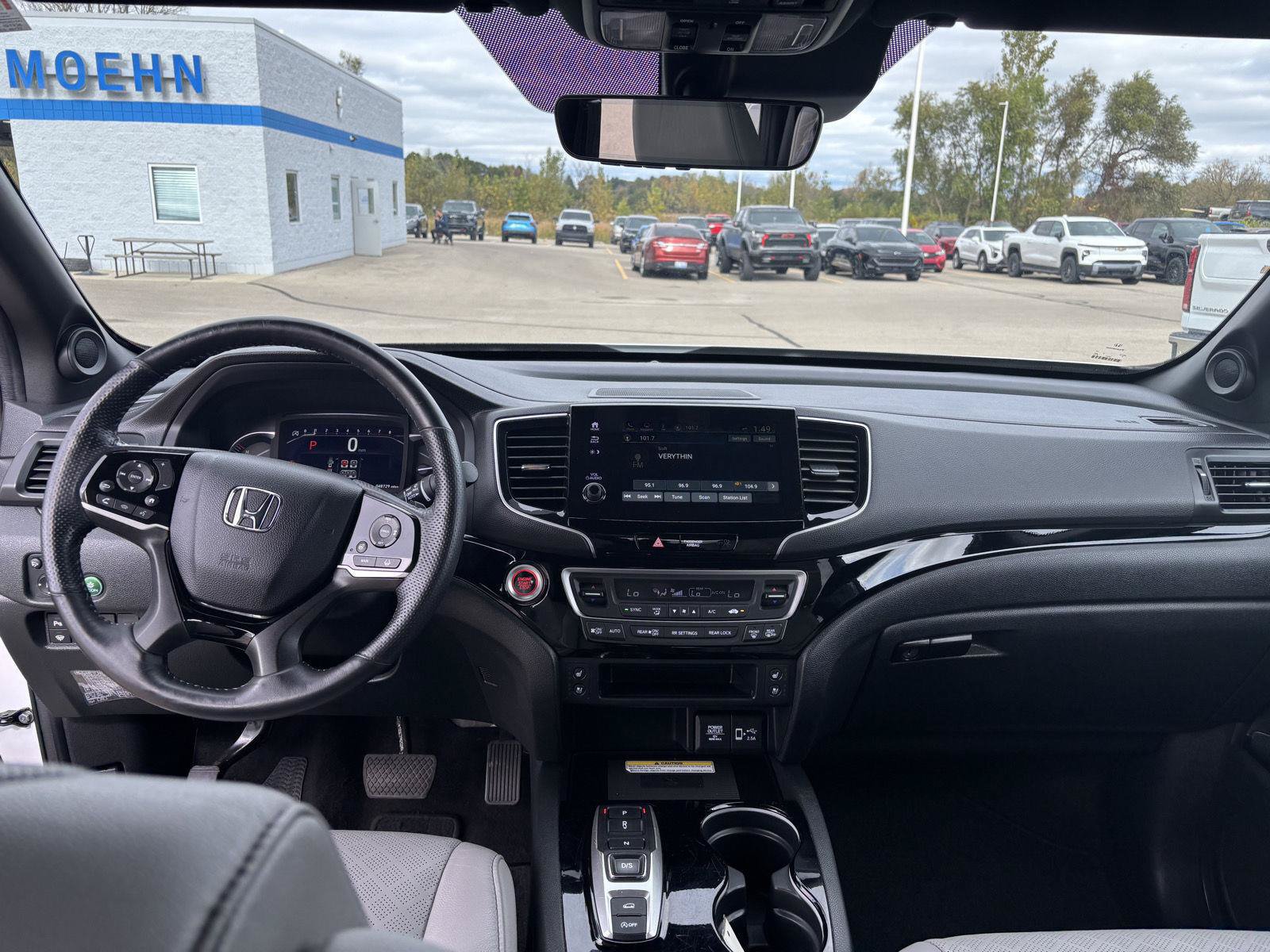 Used 2023 Honda Passport Elite image 19