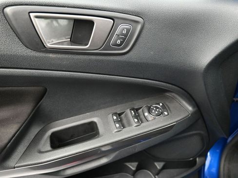 Used 2020 Ford EcoSport SE image 11