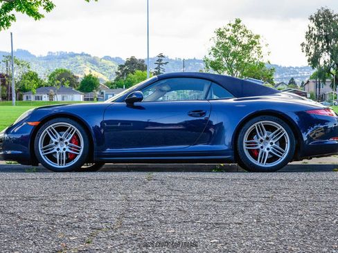 Used 2013 Porsche 911 Carrera 4S image 15