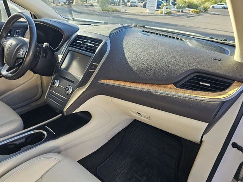 Used 2015 Lincoln MKC FWD w/ Equipment Group 101A Select image 25