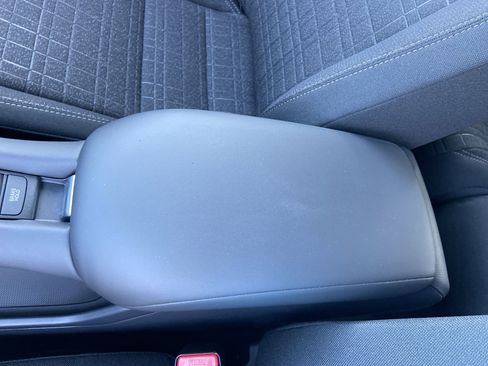 New 2027 Honda HR-V LX image 38