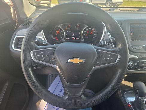 Used 2022 Chevrolet Equinox LT FWD image 10
