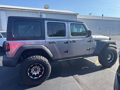 Used 2018 Jeep Wrangler Unlimited Sport S AWD/4WD image 8