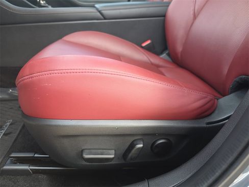 Used 2023 MAZDA MAZDA3 s image 28