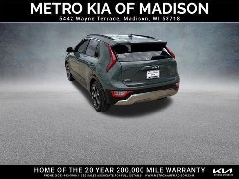 Used 2023 Kia Niro EX Touring FWD image 6