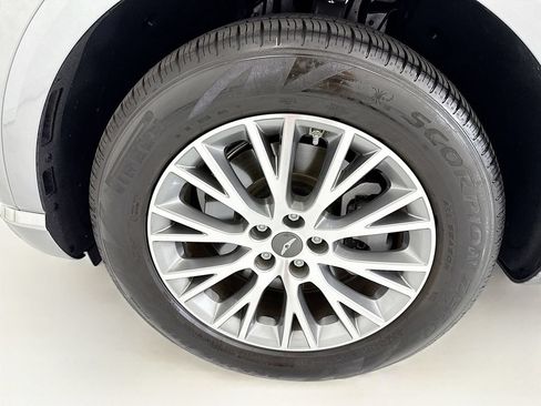 Used 2024 Genesis GV80 2.5T AWD/4WD image 29