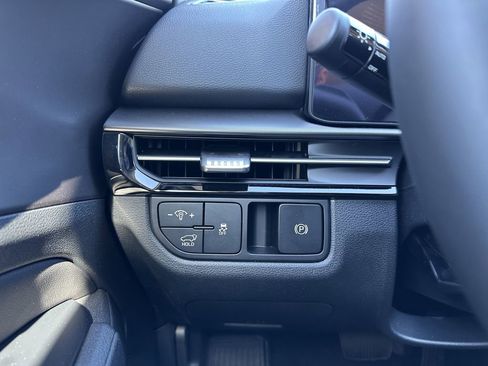 New 2026 Kia Sportage EX FWD image 32