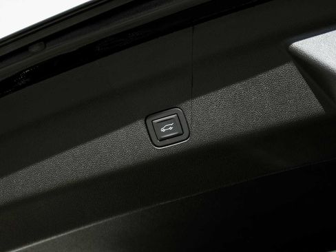 Used 2025 Cadillac Escalade V w/ LPO, Floor Liner Package image 69