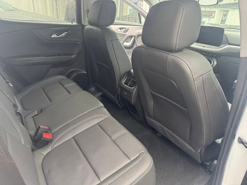 Used 2024 Chevrolet Blazer LT image 12