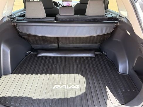 Used 2023 Toyota RAV4 XLE w/ Convenience Package FWD image 10