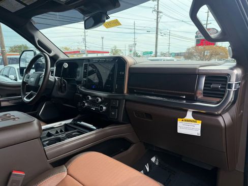 Used 2024 Ford F250 King Ranch w/ Tremor Off-Road Package image 28