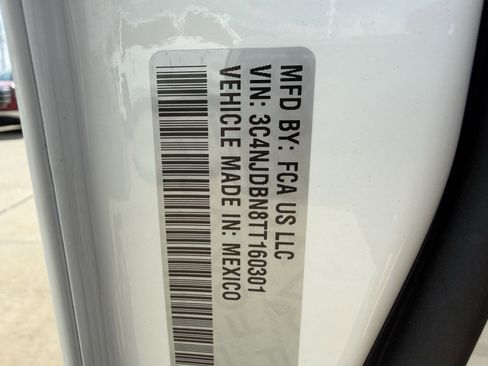 New 2026 Jeep Compass Latitude image 18