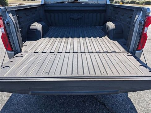 Used 2021 Chevrolet Silverado 1500 RST image 31