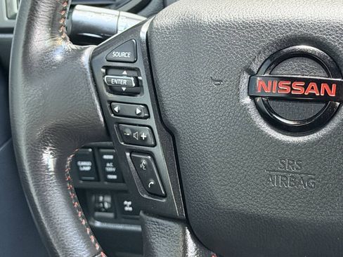 Used 2022 Nissan Titan PRO-4X w/ Pro-4x Convenience Package AWD/4WD image 26
