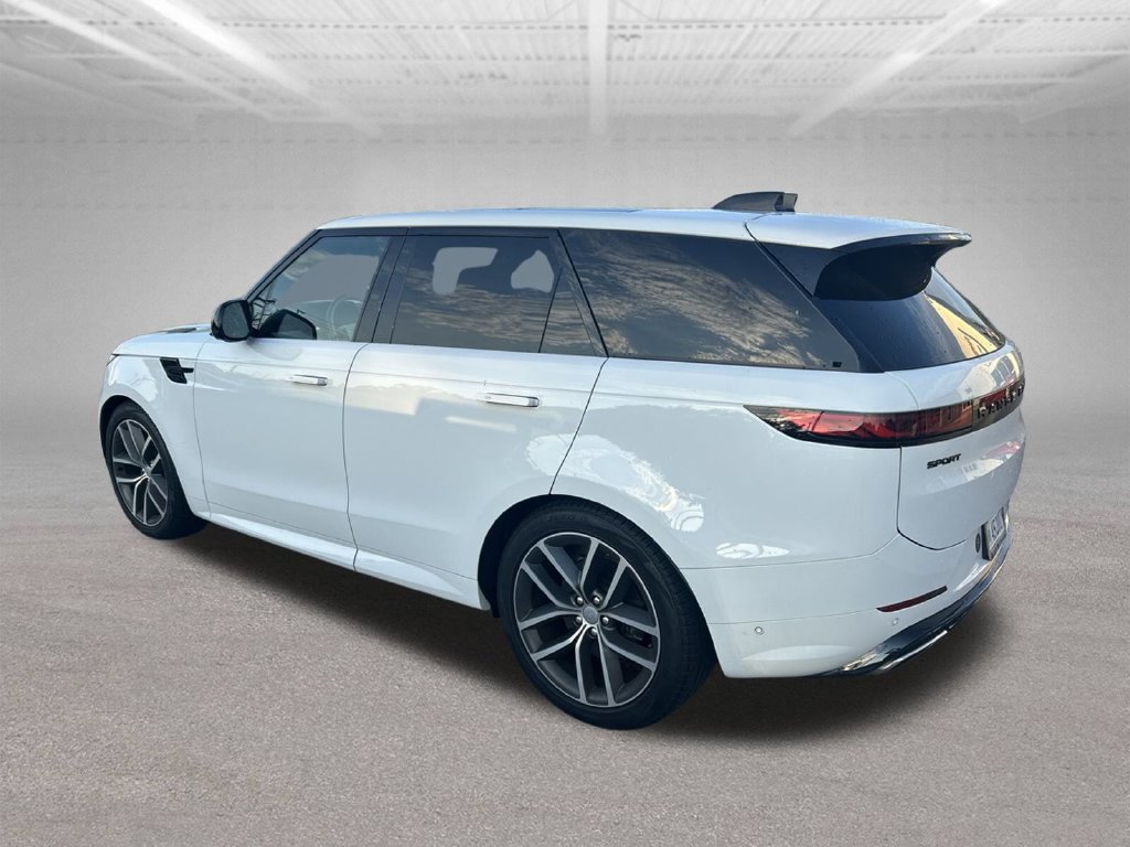 Used 2023 Land Rover Range Rover Sport SE Dynamic AWD/4WD image 2