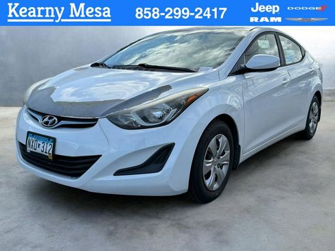 Used 2016 Hyundai Elantra SE image 1