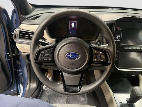 Used 2025 Subaru Forester AWD/4WD image 11