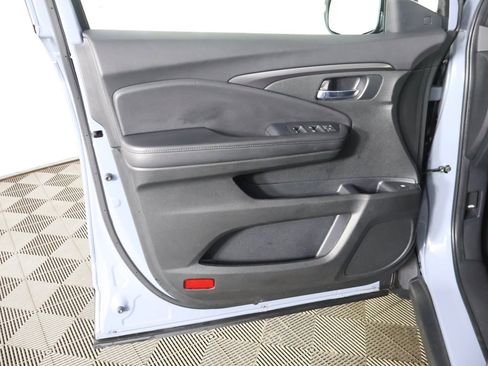 Used 2022 Honda Pilot Sport image 23