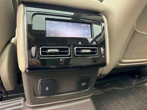Used 2023 Lincoln Aviator Reserve w/ Equipment Group 201A AWD/4WD image 23