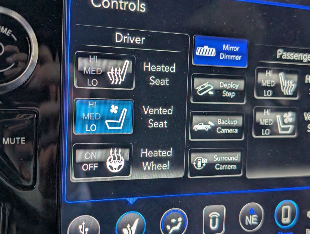 Used 2021 RAM 1500 Limited w/ Night Edition AWD/4WD image 22