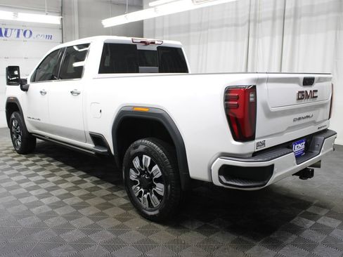 Used 2025 GMC Sierra 3500 Denali w/ Denali Reserve Package AWD/4WD image 6