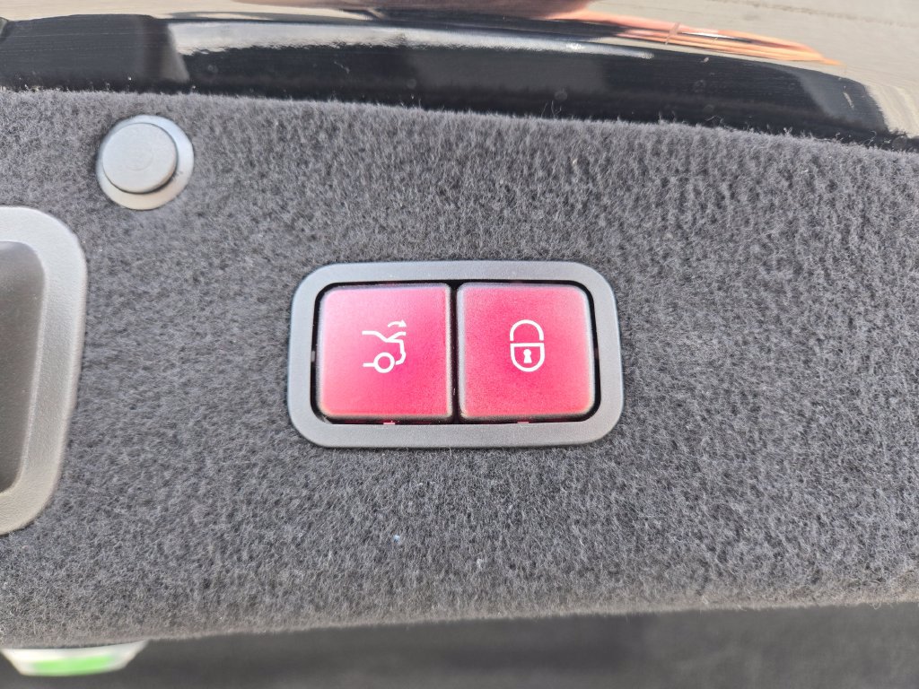 Used 2019 Mercedes-Benz S 560 4MATIC Sedan image 26