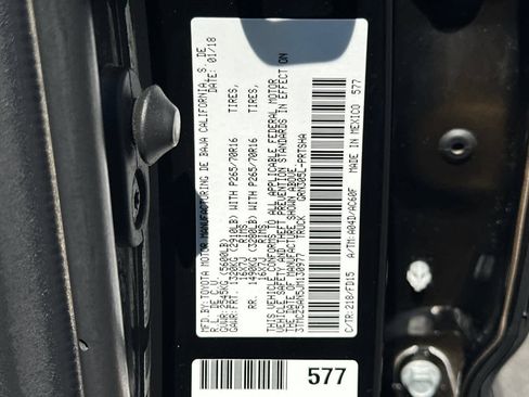 Used 2018 Toyota Tacoma TRD Off-Road AWD/4WD image 29