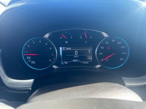 Used 2019 Chevrolet Traverse LT image 16