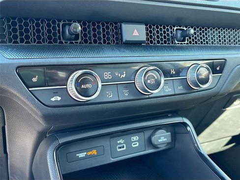 Used 2023 Honda CR-V EX image 17