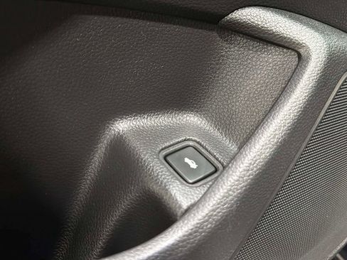 Used 2019 Honda Accord Touring image 23