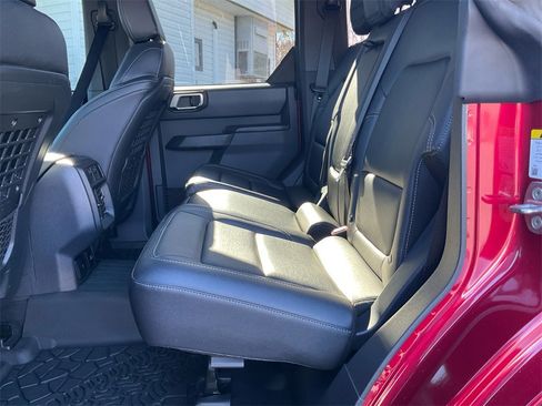 Certified 2025 Ford Bronco Big Bend w/ Black Diamond Package image 12