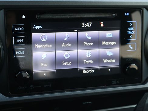 Used 2019 Toyota Tacoma TRD Sport w/ Technology Package image 25