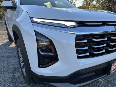 New 2026 Chevrolet Equinox LT image 8