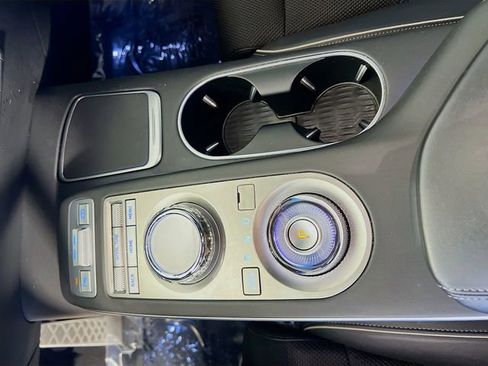 Used 2024 Genesis GV70 2.5T w/ Sport Prestige Package image 25