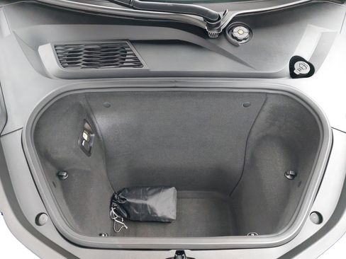 Used 2024 Chevrolet Corvette Stingray Coupe w/ Battery Protection Package image 28