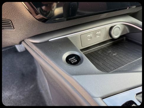 New 2026 Nissan Sentra SR FWD image 37