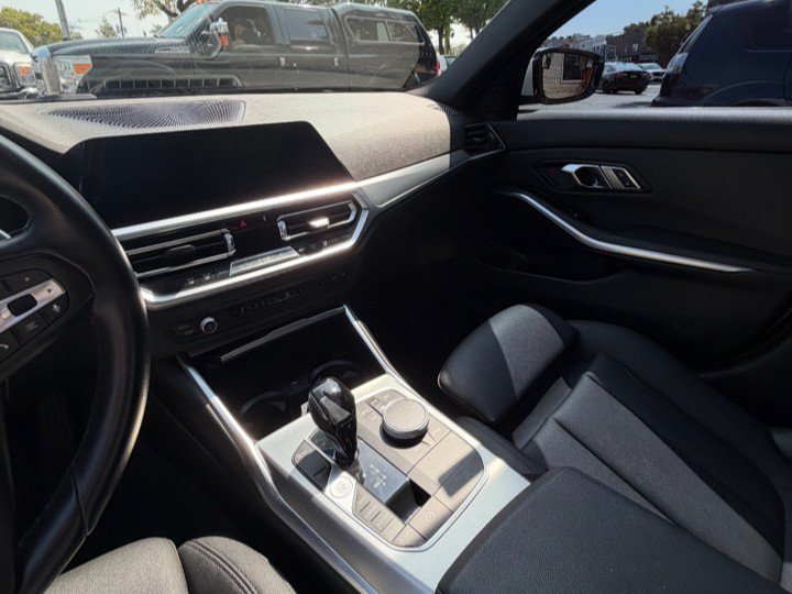 Used 2021 BMW 330i Sedan RWD image 4