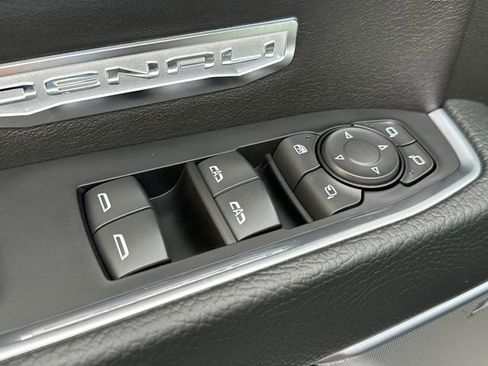 Used 2026 GMC Sierra 1500 Denali image 26