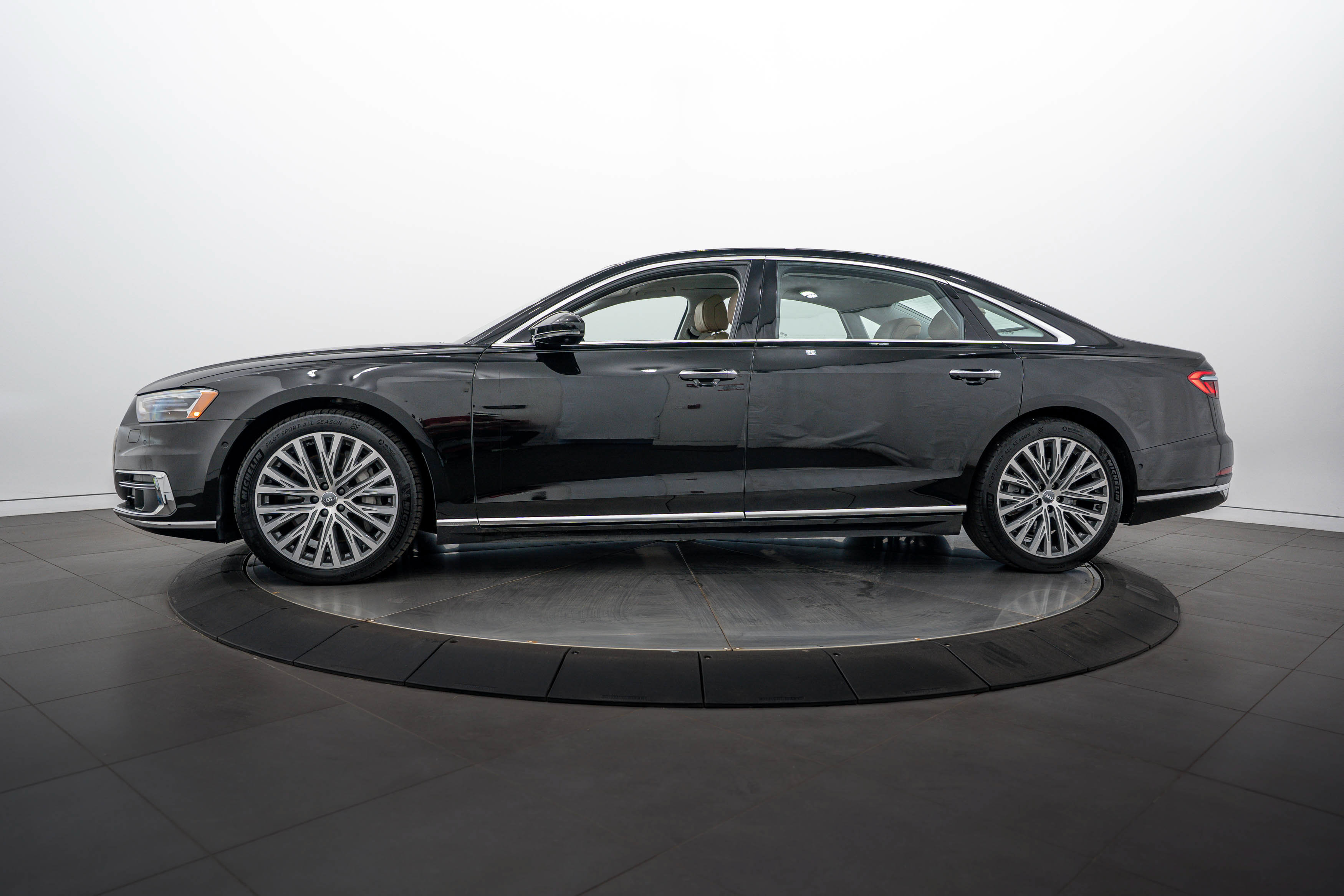Used 2019 Audi A8 L 3.0T AWD/4WD image 6