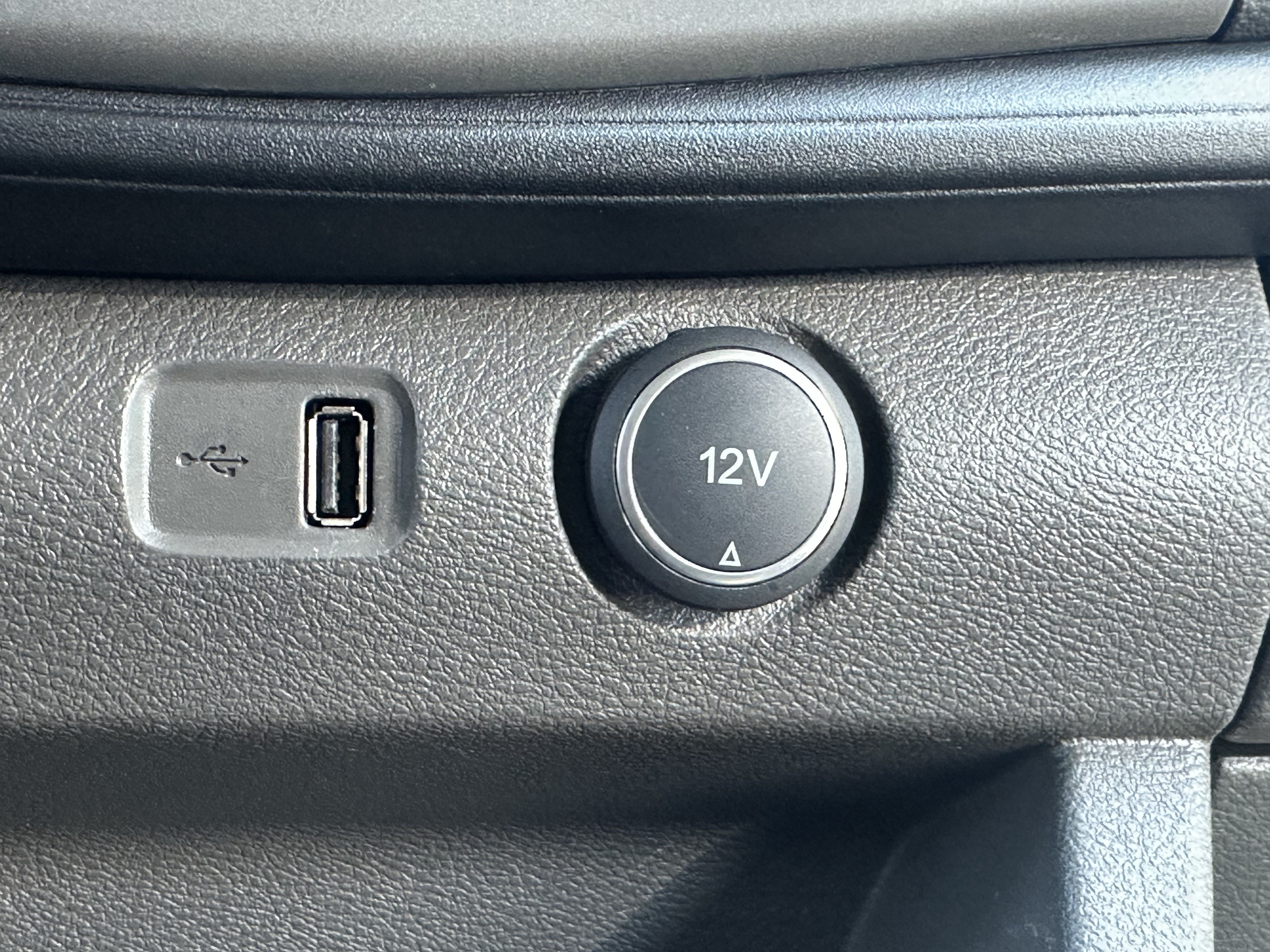 Used 2022 Ford Transit 350 XLT RWD image 29