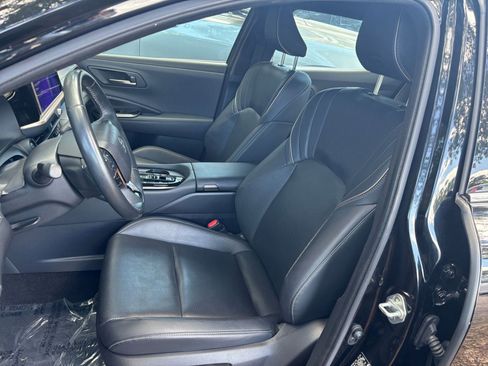 Used 2025 Toyota Crown AWD/4WD image 37